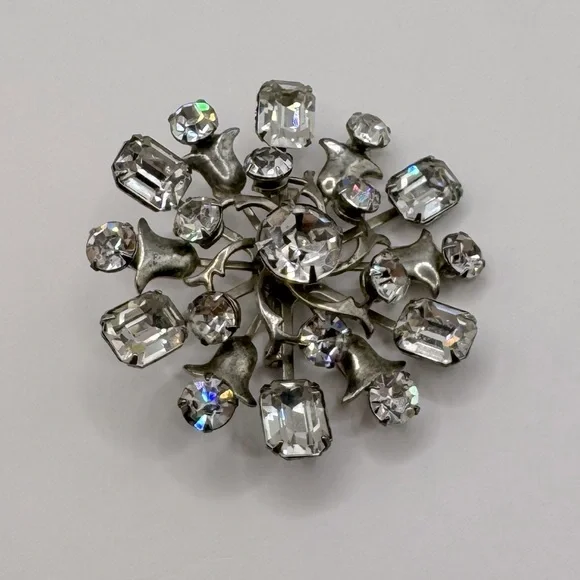 VINTAGE Crystal Starburst Brooch - Picture 6 of 8
